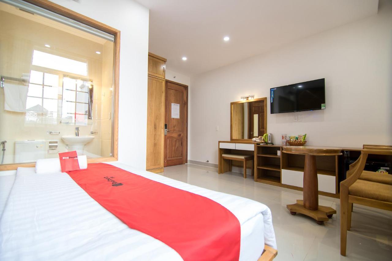 Reddoorz Plus Near Lotte Mart Cong Hoa Cidade de Ho Chi Minh Exterior foto