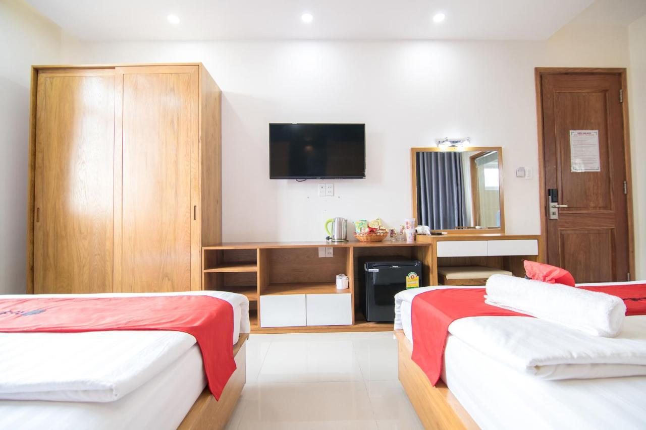 Reddoorz Plus Near Lotte Mart Cong Hoa Cidade de Ho Chi Minh Exterior foto